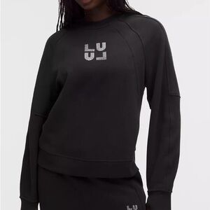 lululemon athletica. Scuba Oversized Hip-Length Pullover
Jewelled. Size.XS/S